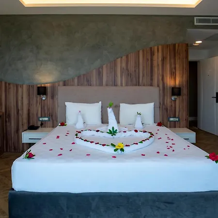 Maril Beach&spa Отель